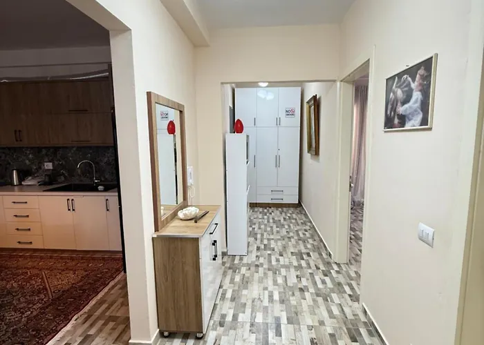 Lungomare Lions Gate 3 Apartament Wlora