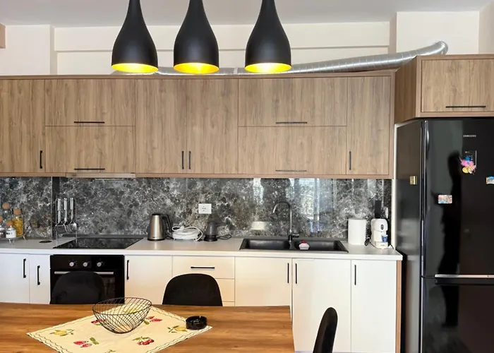 Lungomare Lions Gate 3 Apartament Wlora